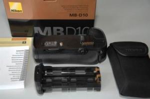 Nikon Multi-Power Battery Pack MB-D10